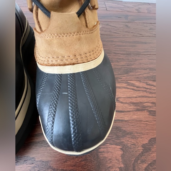 Sorel - Men's Caribou Boot - Picture 8 of 11